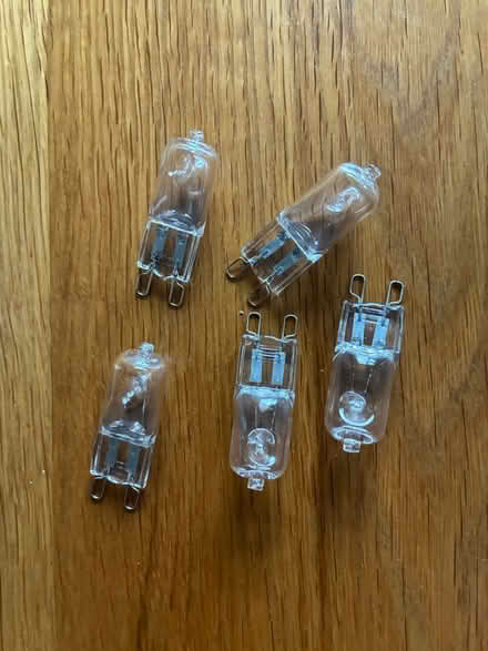 Photo of free 5 X G9 halogen lights (Long Ditton, KT6) #1