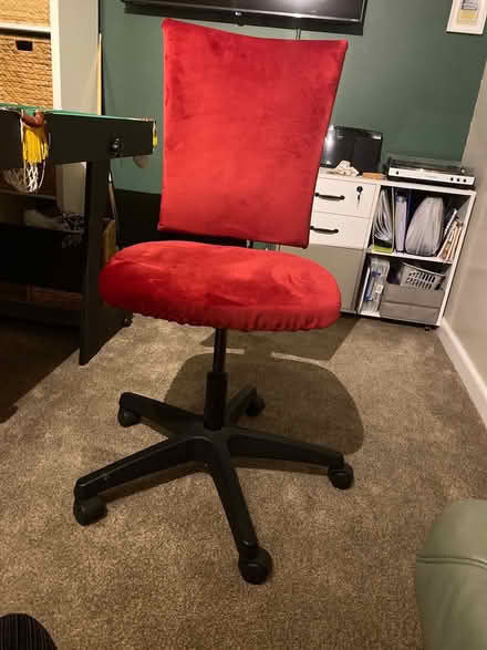 Photo of free Swivel adjustable office chair (Chipping Sodbury) #1