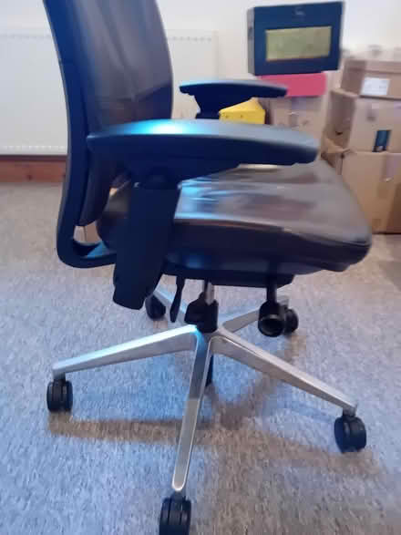 Photo of free Swivel chair (Callow HR2) #2