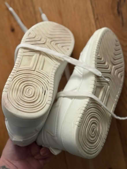 Photo of free Trainers (ME10) #4