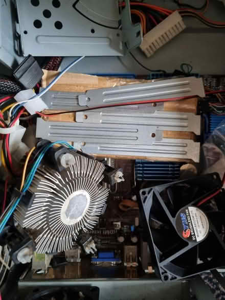 Photo of free Electrical stuff (SE20) #3