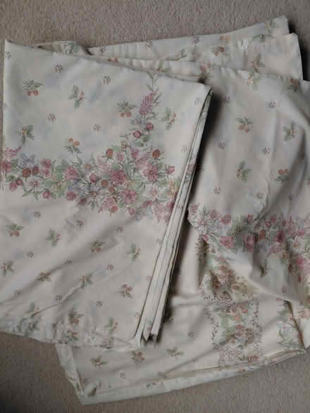 Photo of free Pair single duvet covers (New Greens AL3) #1
