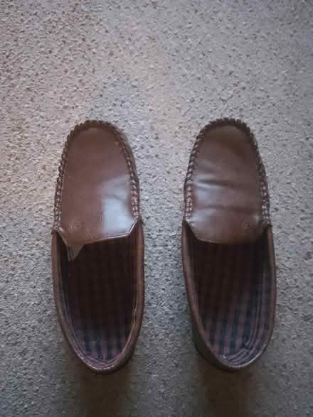 Photo of free Gentlemen Slippers/moccasin size 9 (Harrogate. HG1.) #1