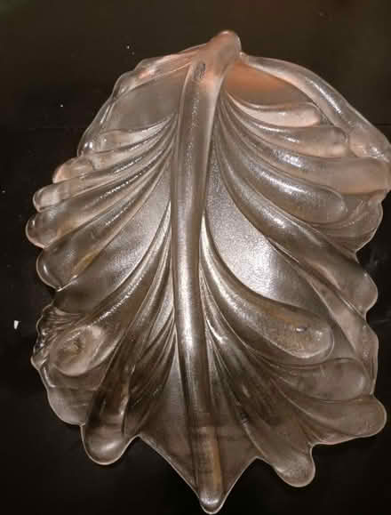 Photo of free Glass dish (60th cedar ave 19143) #2