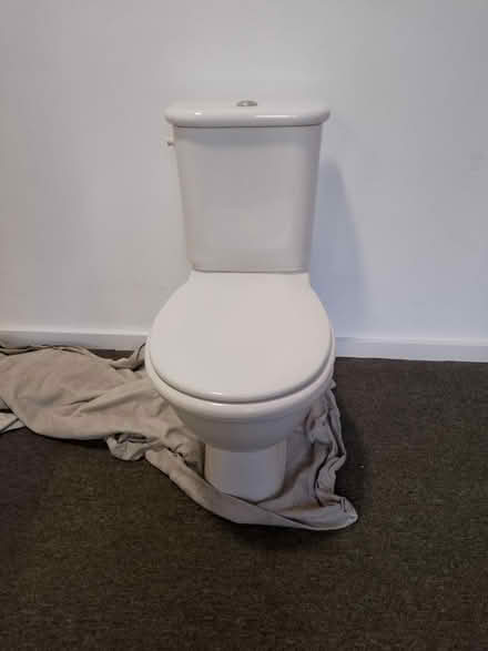 Photo of free Slimline toilet (Sk5) #3