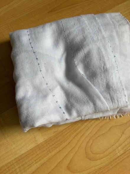 Photo of free White scarf (L5L 5P5) #2