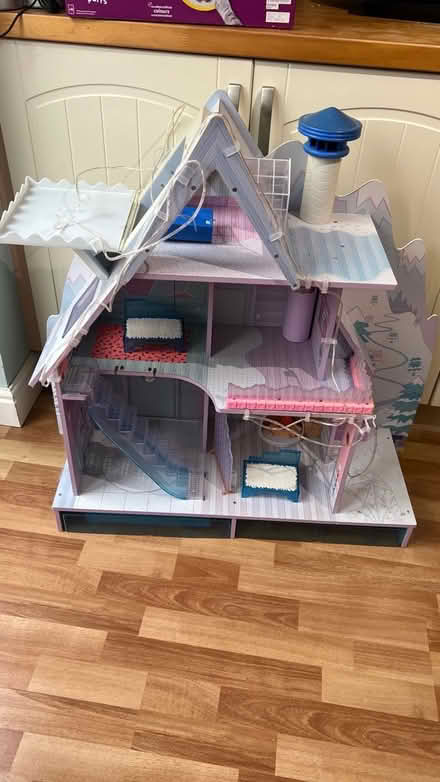 Photo of free LOL Dolls house (CV34 Warwick gates) #2