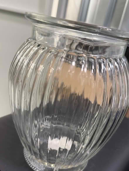 Photo of free Clear glass vase (Bishop street N1) #1