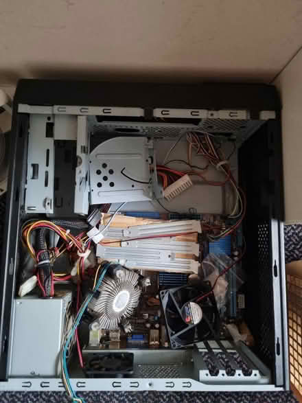 Photo of free Electrical stuff (SE20) #2