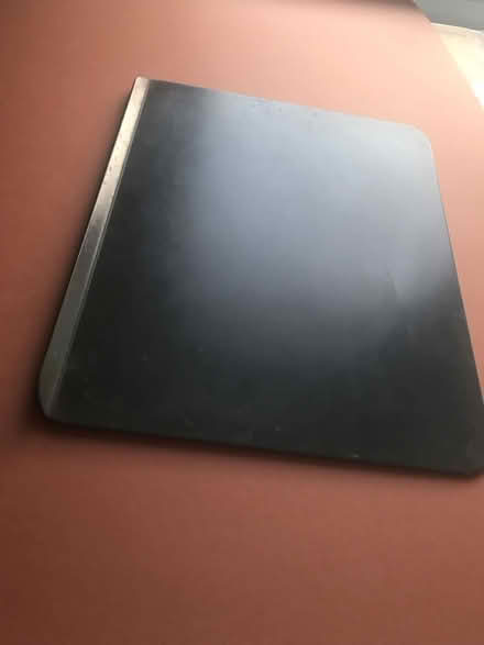 Photo of free Baking tray, easy slide on-off (Woodlands Av., Sidcup DA15) #1