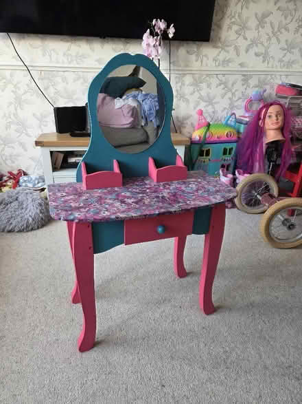 Photo of free Small child's dressing table (Strood ME2) #2