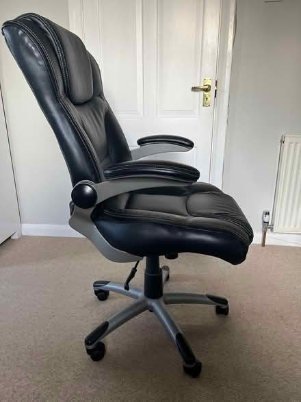 Photo of free Office chair (Beaconsfield HP9) #3