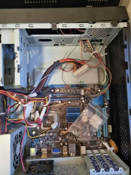 Photo of free Electrical stuff (SE20) #2