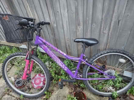 Photo of free Medium child bike (Furzedown SW17) #1