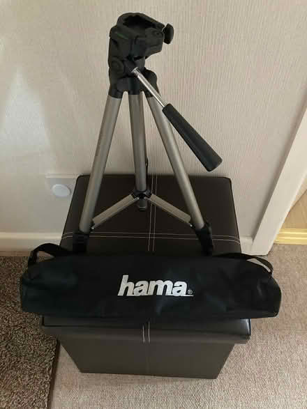 Photo of free Hama “ star 75” Tripod with case (Bearwood BH11) #1