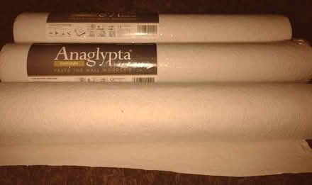 Photo of free 3 rolls of woodchip wallpaper (Corby NN18) #1