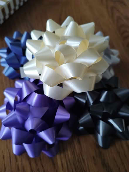 Photo of free NEW bows (Odenton) #1