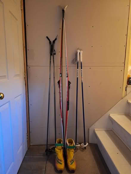 Photo of free X-Country Skis and Boots (Oak Bay, Victoria) #1