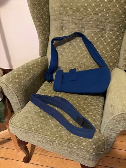 Photo of free Sling/Shoulder Harness (Gerrards Cross SL9) #1