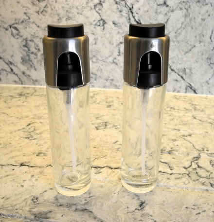 Photo of free vinegar / oil spritzers (Whitehill SG4) #1