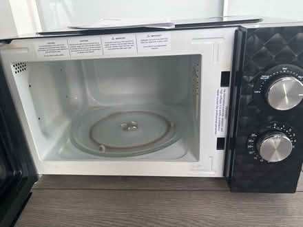 Photo of free Small microwave (Carrick Knowe EH12) #3