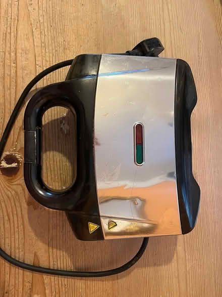 Photo of free Sandwich toaster (Cambridge CB1 (Romsey)) #1