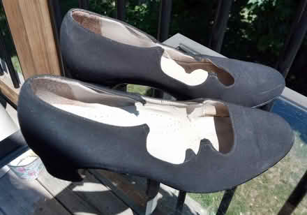 Photo of free size 8.5 ladies shoes, need fixing (Britannia) #2