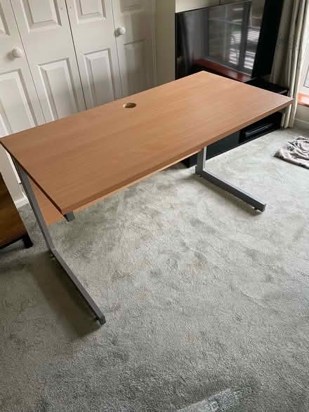 Photo of free Desk (Bracknell RG12) #2