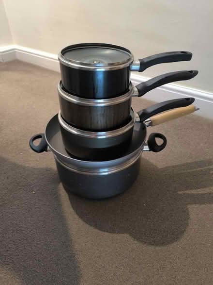 Photo of free Pan set (CV22 5AA) #1