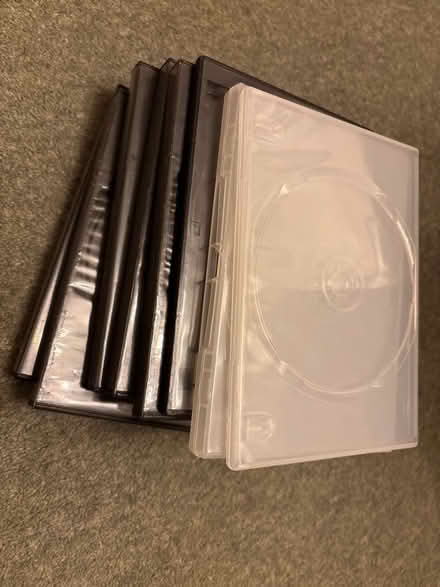 Photo of free DVD / CD cases (Bilton CV22) #1