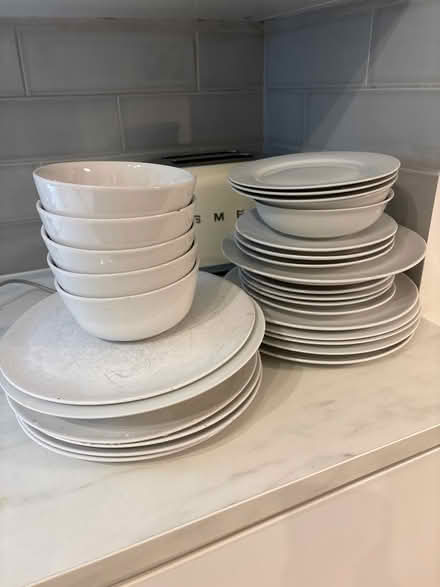 Photo of free Plates and bowls (N2) #1