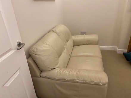 Photo of free 2 & 3 seater Leather Sofaset (Selly Oak, Birmingham) #3