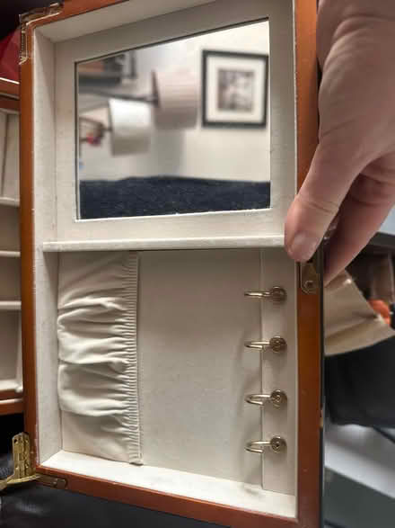 Photo of free Jewellery Box (N7 8GP) #4