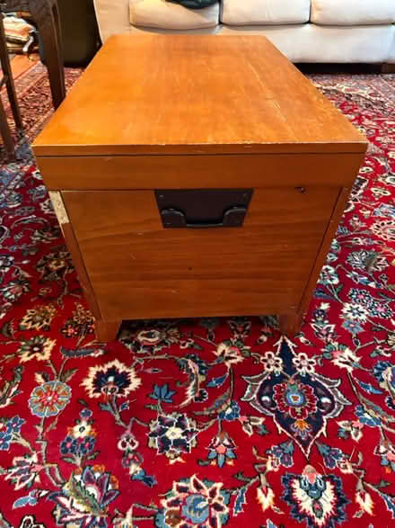 Photo of free Coffee table (Mercer Island) #4