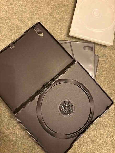 Photo of free DVD / CD cases (Bilton CV22) #2