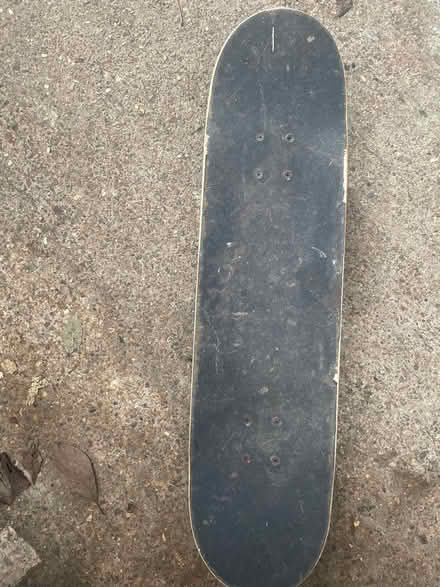 Photo of free Skateboard (Garston WD25) #3