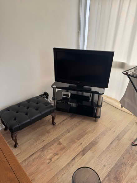Photo of free Tv and stand (New Malden KT3) #1