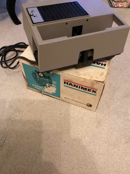 Photo of free Slide Projector and 3 circular slide holders (Harold Wood RM3) #1