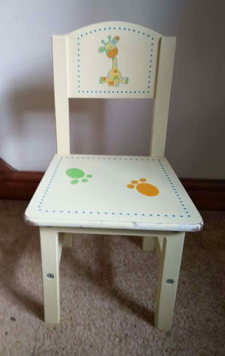 Photo of free Kids round table and chair (Berrow WR13) #3