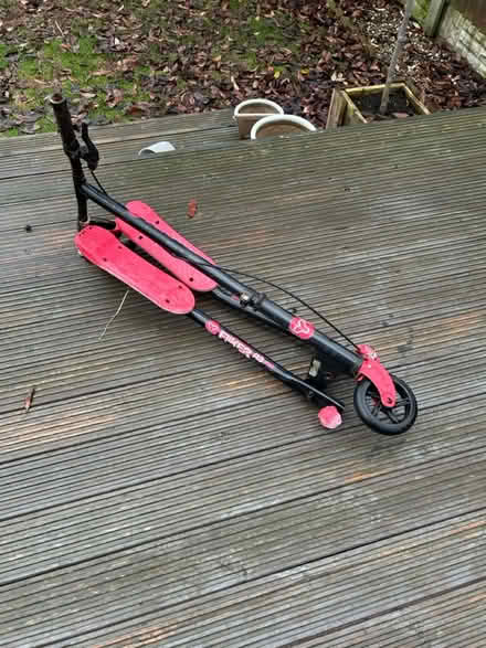 Photo of free 2 bikes and a scooter (Castleford) #2