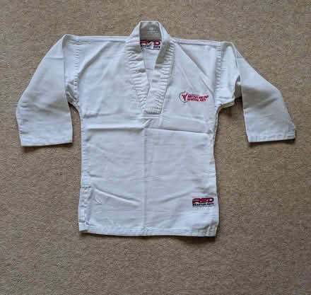 Photo of free martial arts suit ("gi") (Yatton Keynell SN14) #3