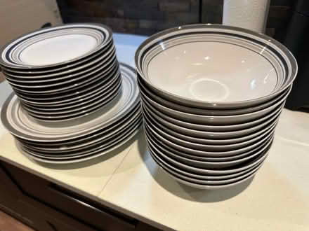 Photo of free Dinner plate set (Overslade CV22) #1