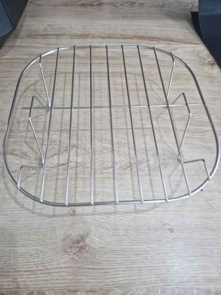 Photo of free Airfryer rack (Welwyn Garden AL7) #1