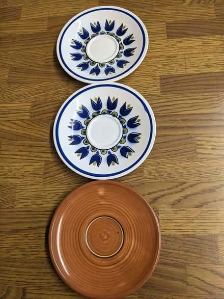 Photo of free 3 Saucers (Caversham Park RG4) #1
