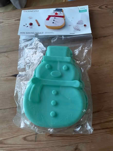 Photo of free Snowman baking mould (Woodmancote GL11) #1