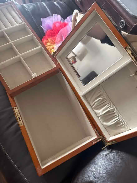 Photo of free Jewellery Box (N7 8GP) #3