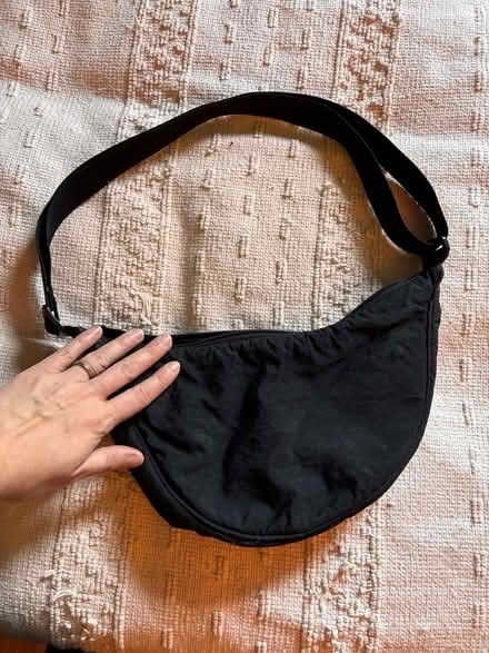 Photo of free Uniqlo dumpling bag (SE25) #2