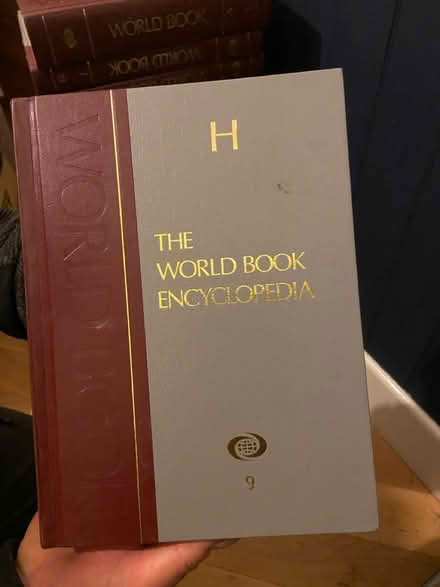 Photo of free Encyclopaedia Set (G64) #2