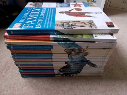 Photo of free Family encyclopedia (Jennyfield HG3) #3