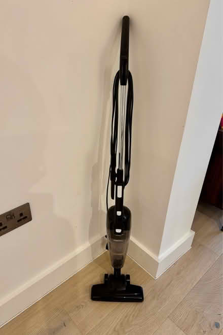 Photo of free Amazon basics vacuum (Bow E3) #1